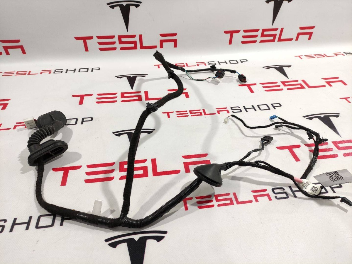 Проводка двери к Tesla Model 3 2021