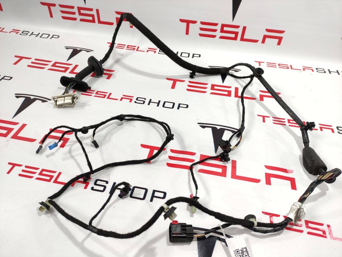 Проводка двери к Tesla Model Y 2020