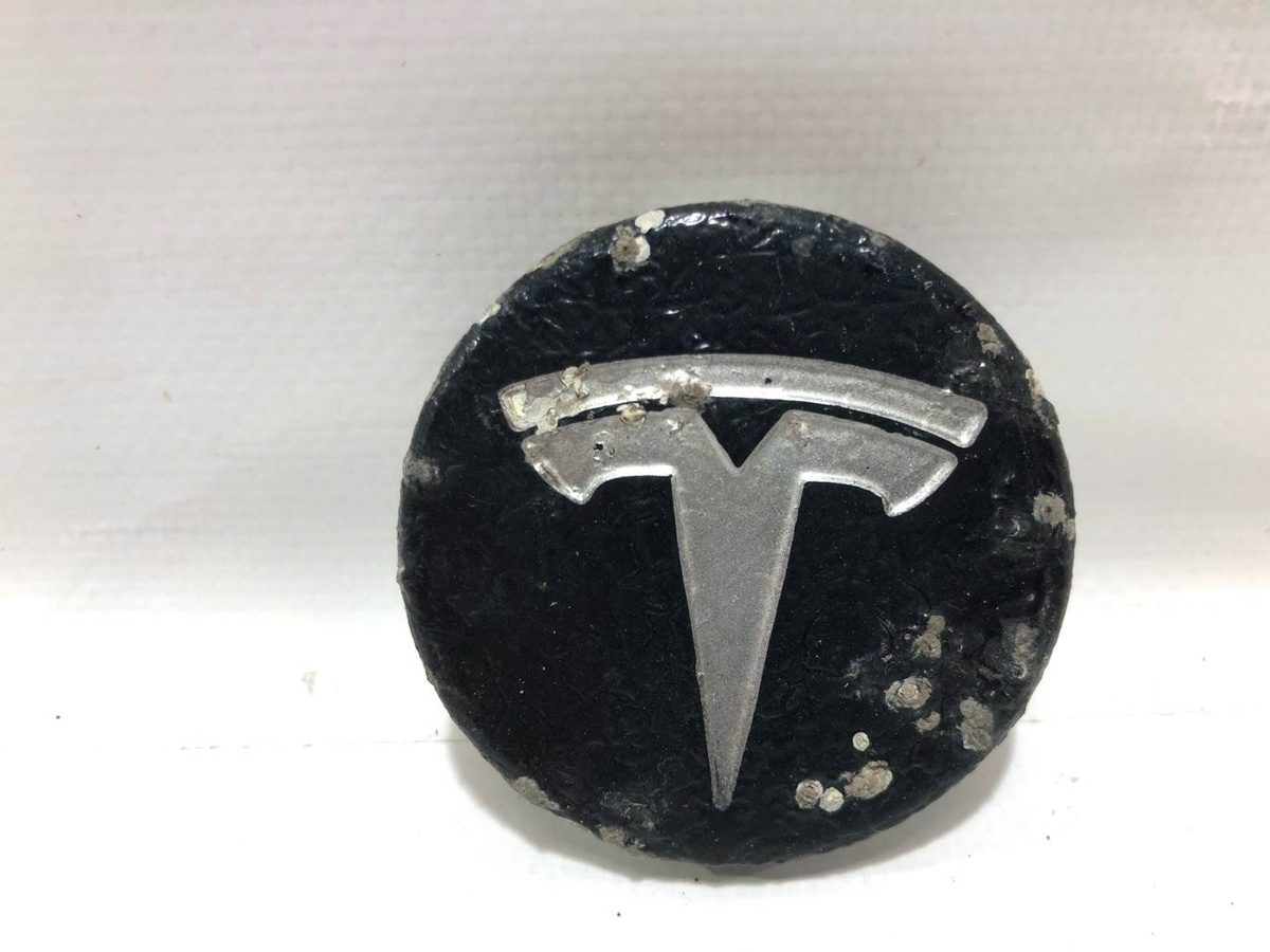 Колпачок литого диска к Tesla Model S 2014