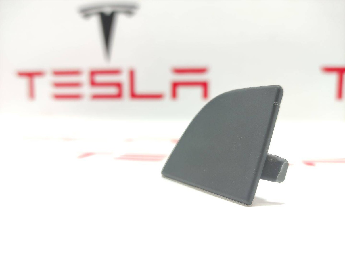 Заглушка к Tesla Model S 2022