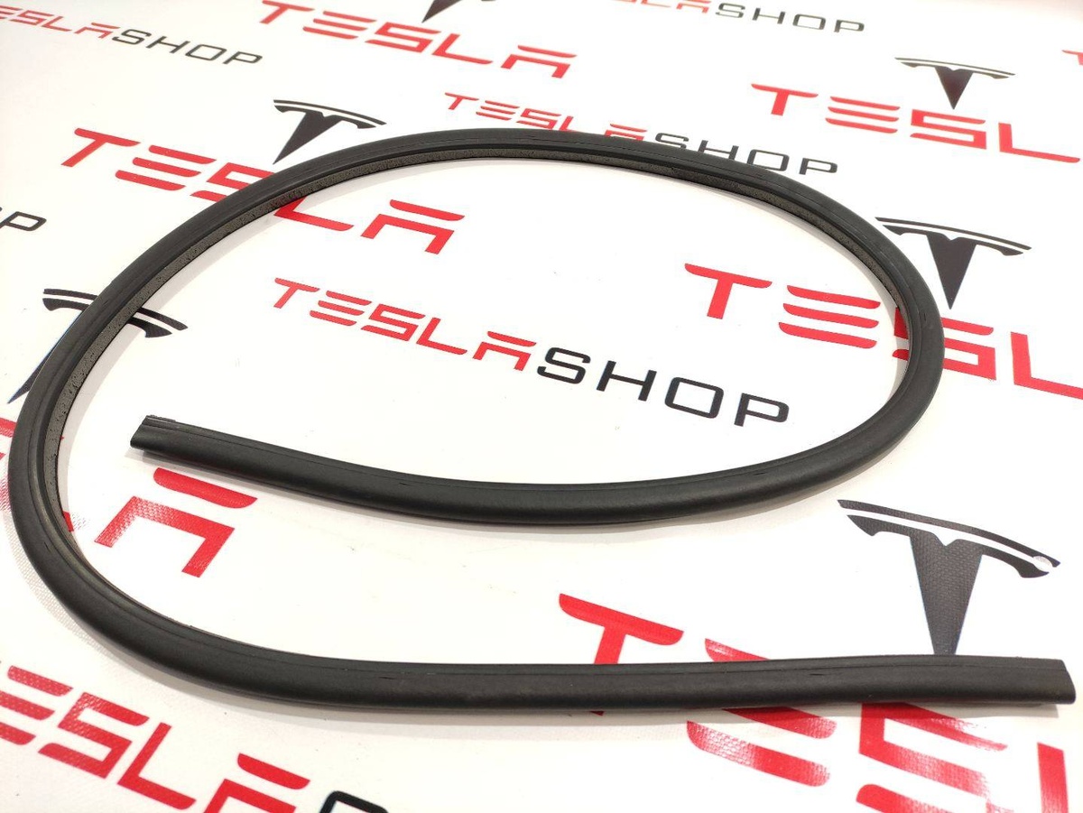 Уплотнитель к Tesla Model 3 2019