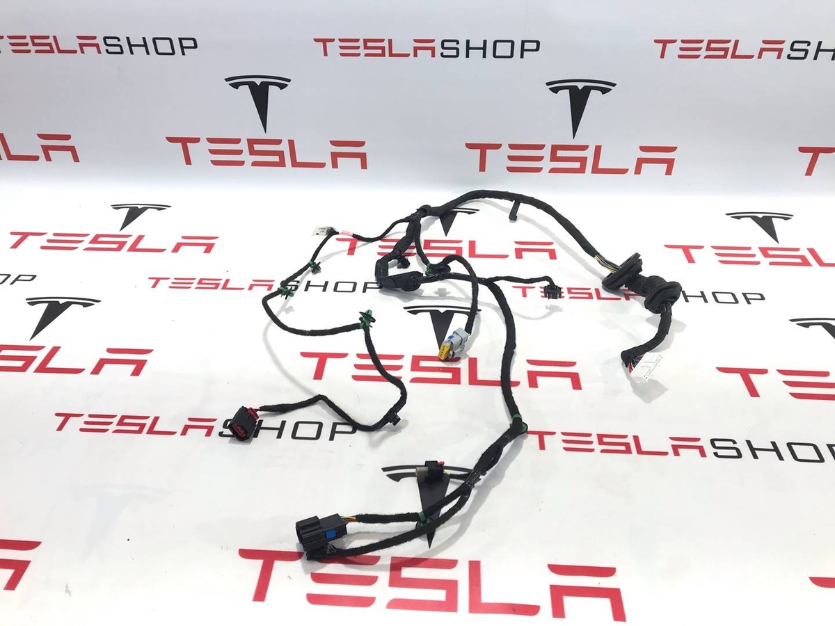 Проводка двери к Tesla Model S 2021