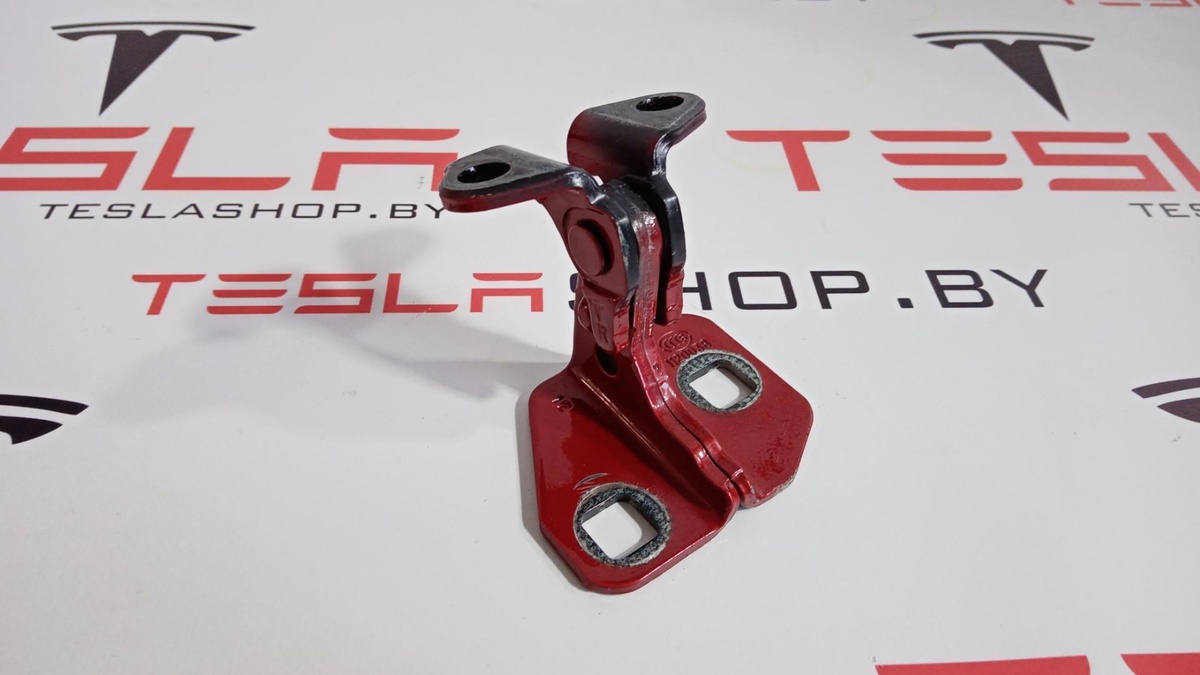 Петля двери к Tesla Model S 2015