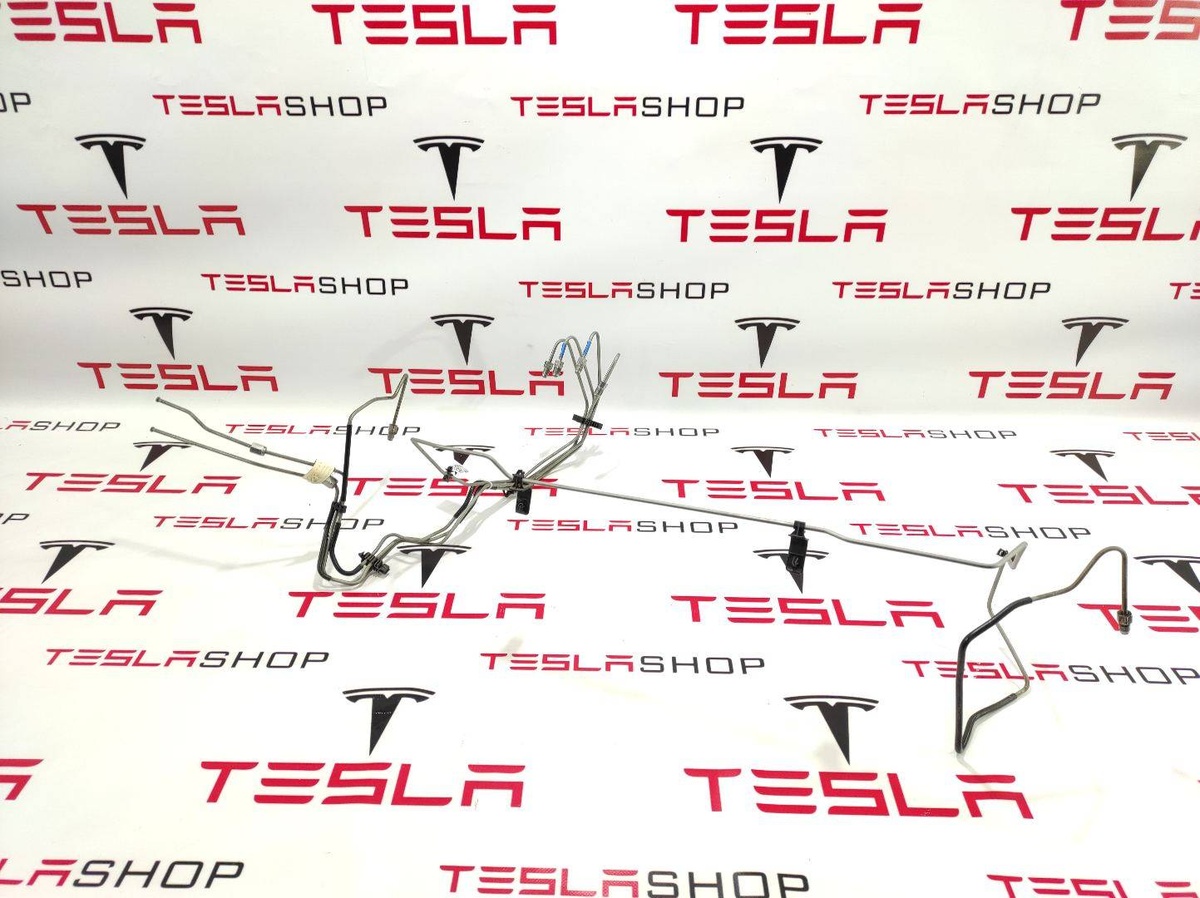 Шланг тормозной к Tesla Model 3 2018