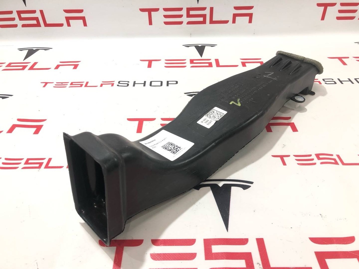 Воздуховод к Tesla Model S 2022
