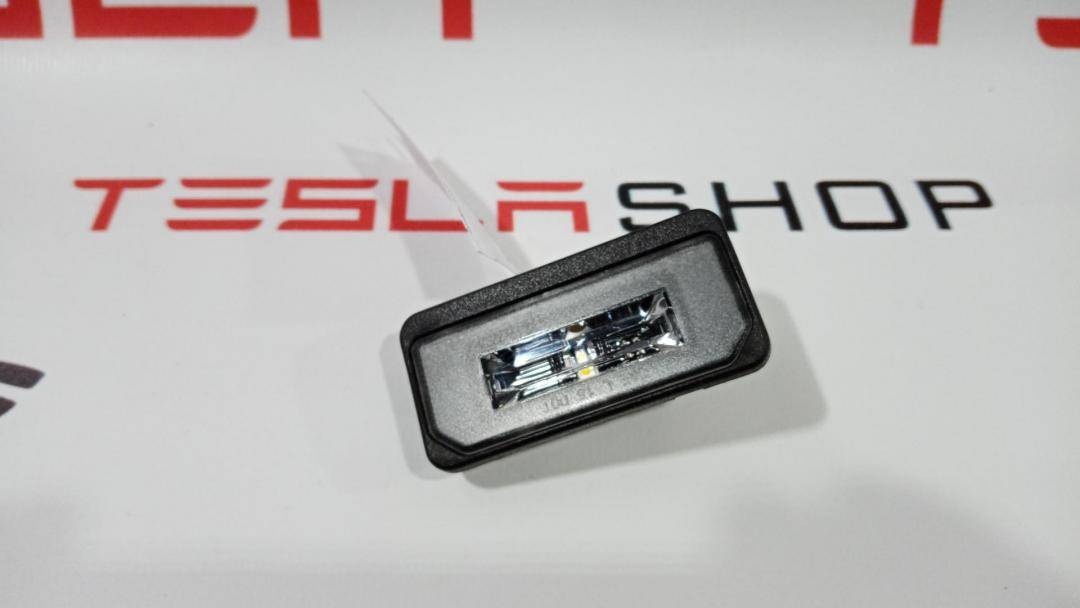 Подсветка номера к Tesla Model X 2017