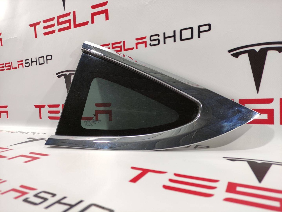 Стекло заднее к Tesla Model X 2017