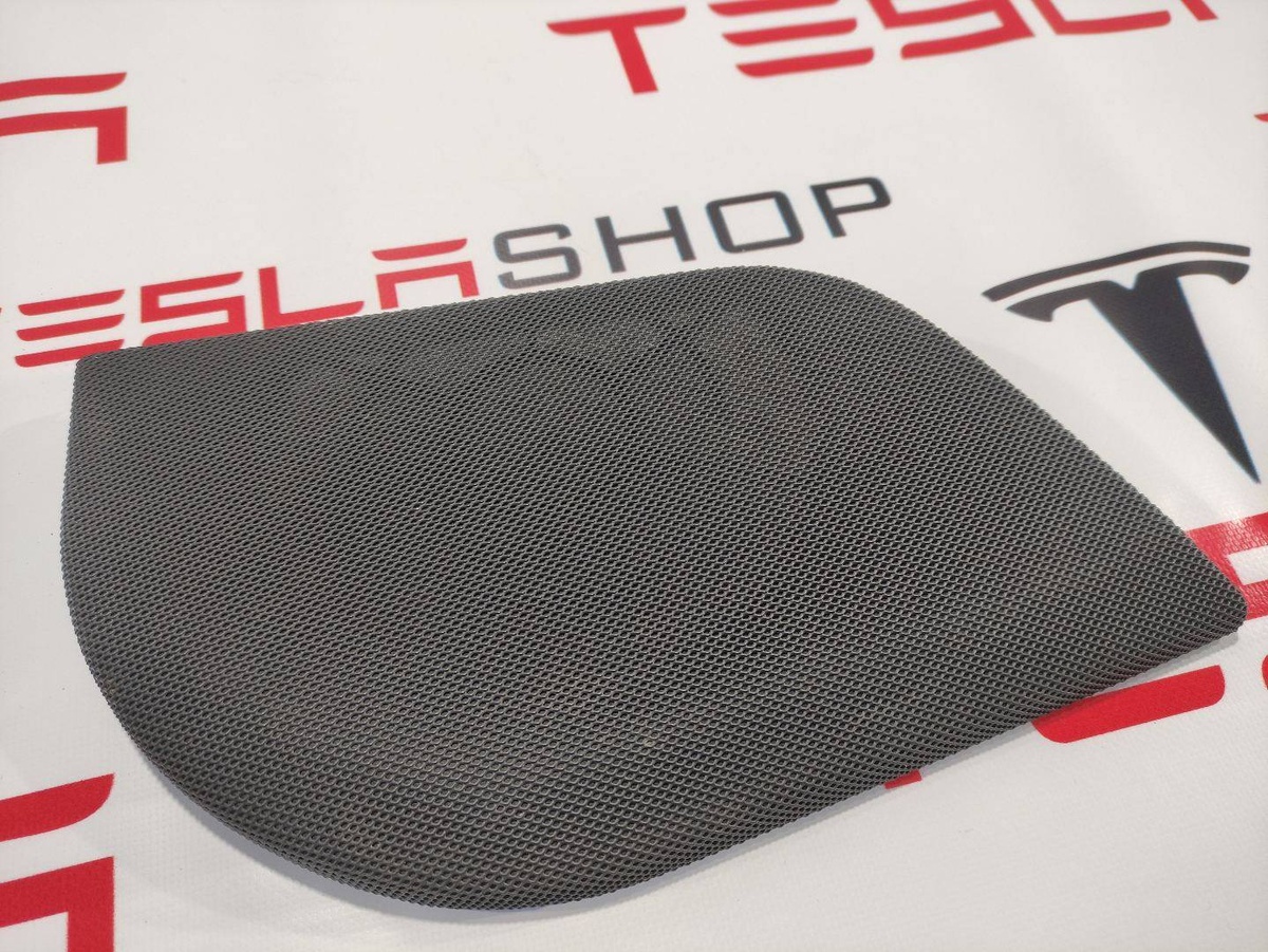 Сетка для динамика к Tesla Model S 2015