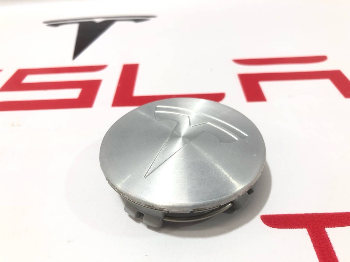 Колпачок литого диска к Tesla Model S 2019