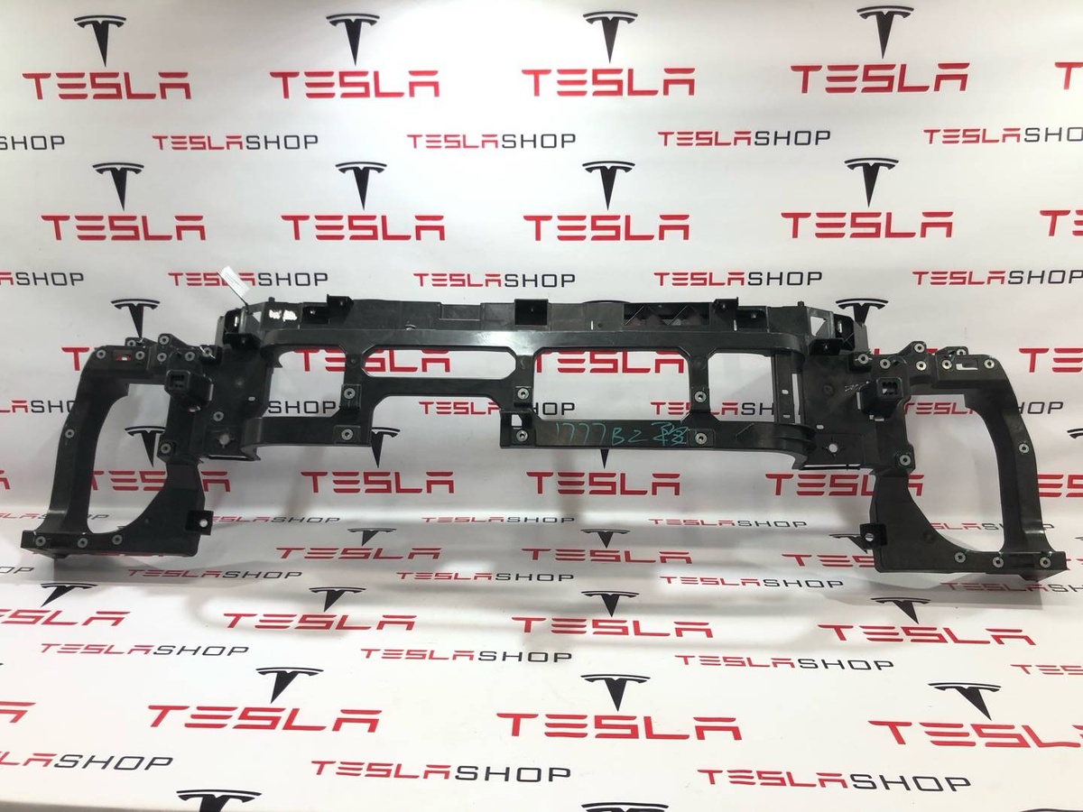 Передняя панель крепления облицовки (телевизор) к Li Auto L9 2024