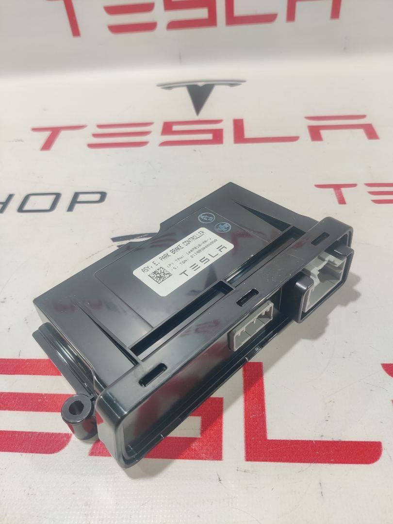 Электроручник к Tesla Model X 2018