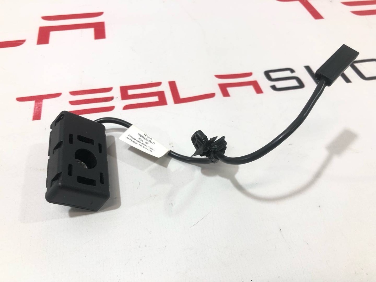 Антенна  к Tesla Model S 2022