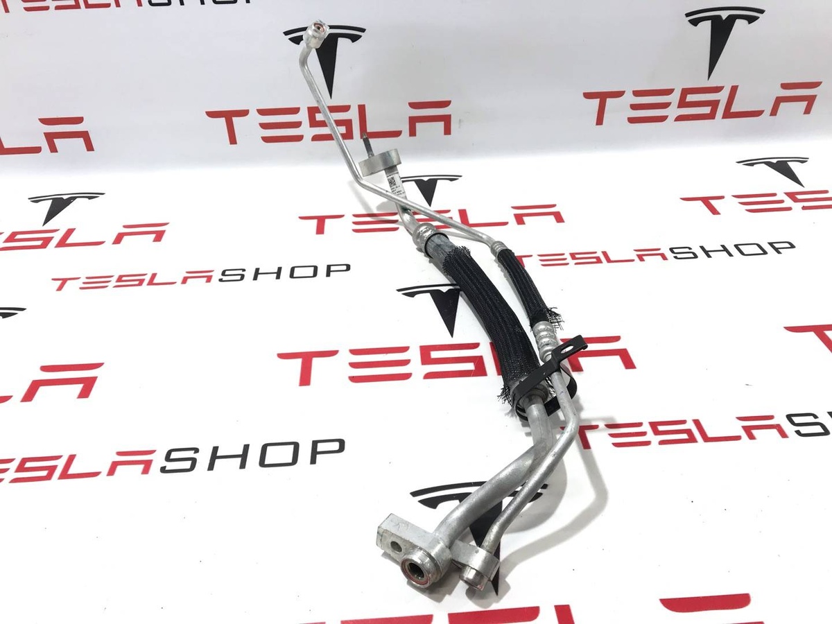 Трубка кондиционера к Tesla Model X 2017