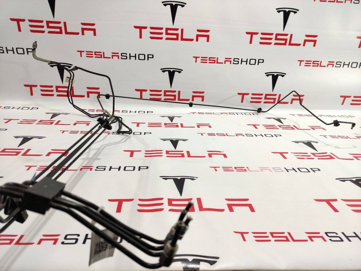 Шланг тормозной к Tesla Model S 2015