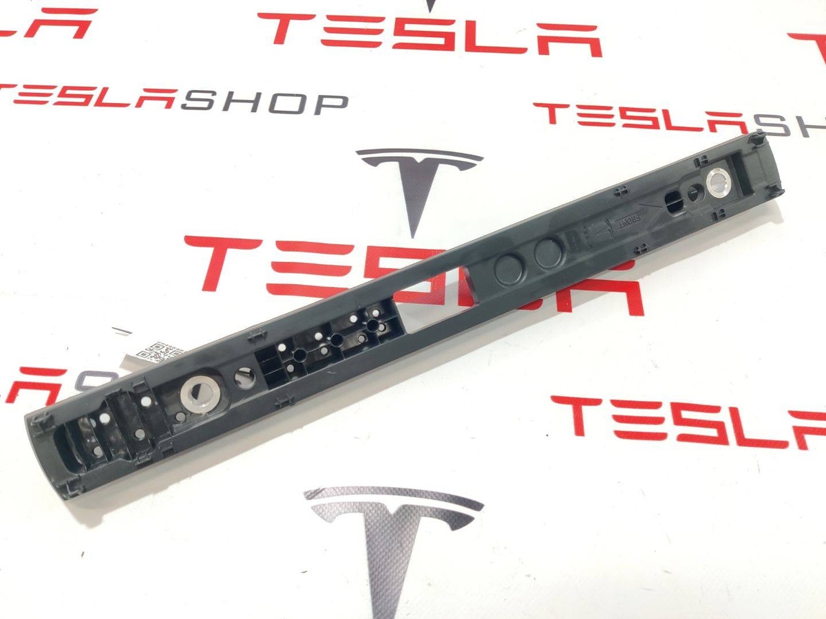 Сиденье переднее к Tesla Model S 2021