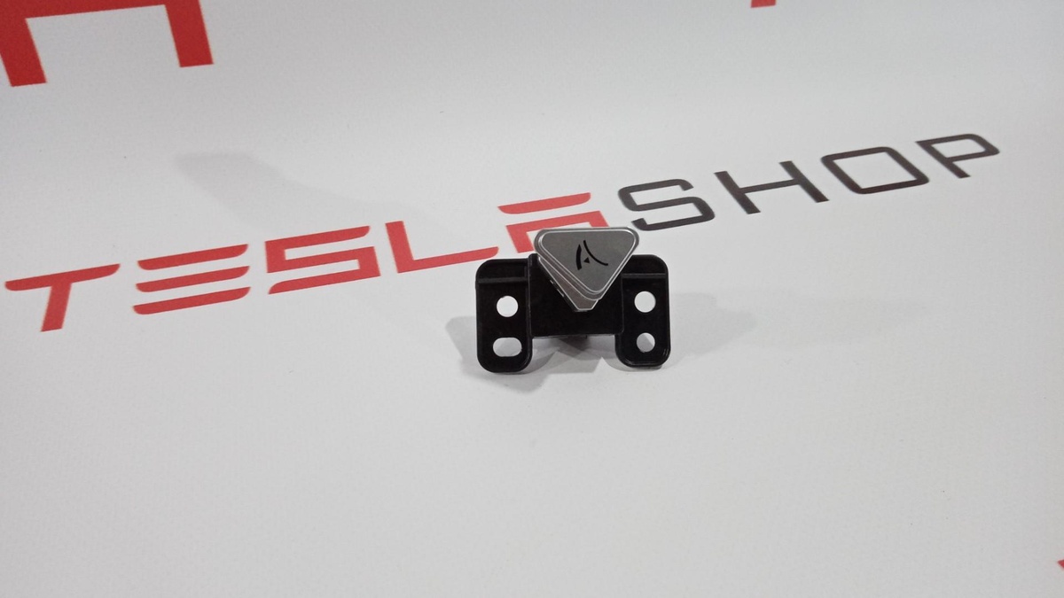 Бардачок к Tesla Model S 2016