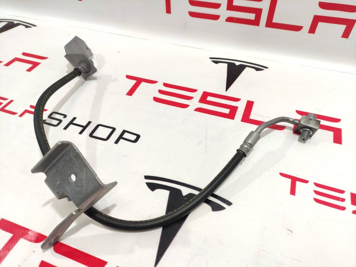 Шланг тормозной к Tesla Model S 2022