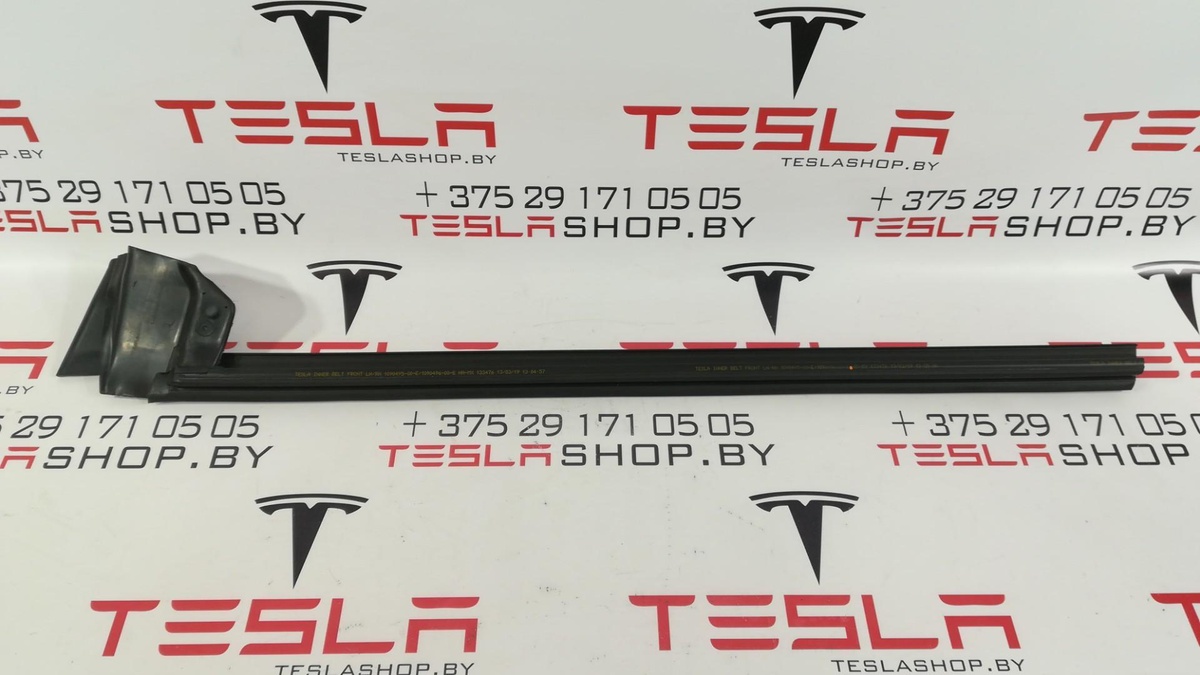 Уплотнитель к Tesla Model 3 2019