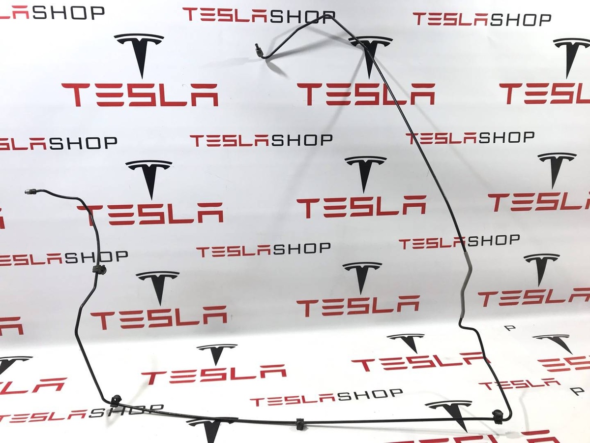 Шланг тормозной к Tesla Model S 2015