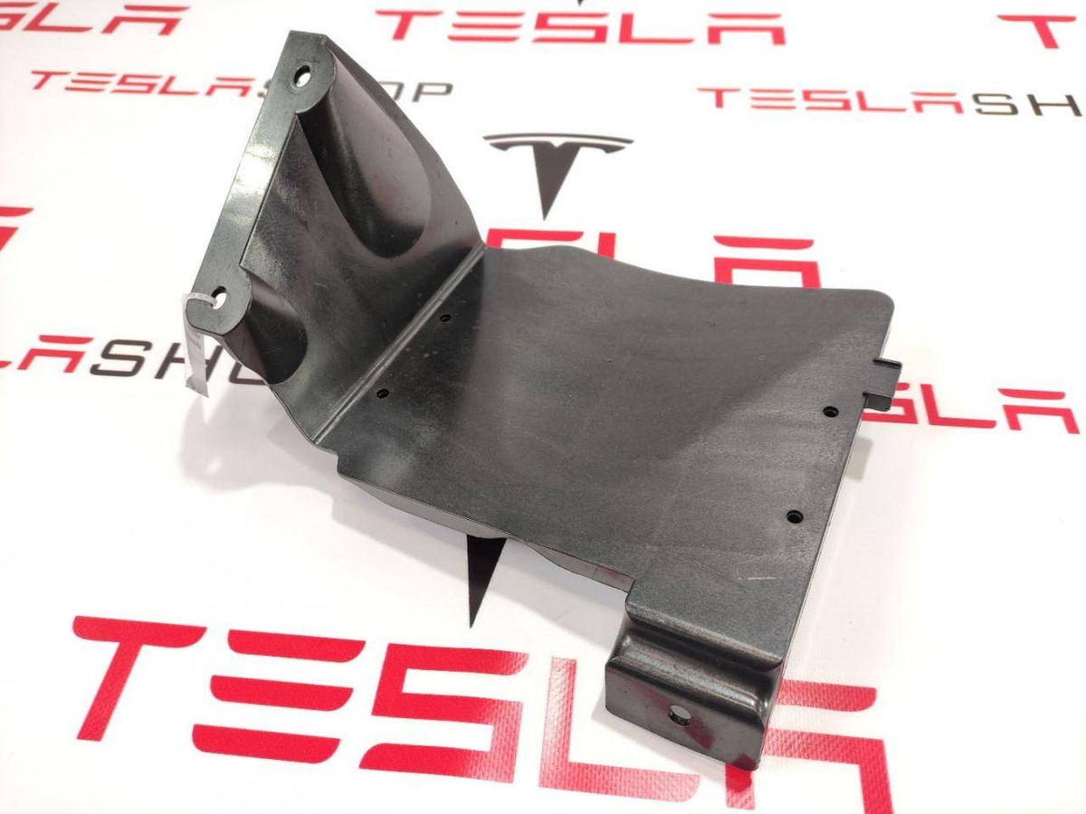 Механизм (прочие) к Tesla Model S 2016