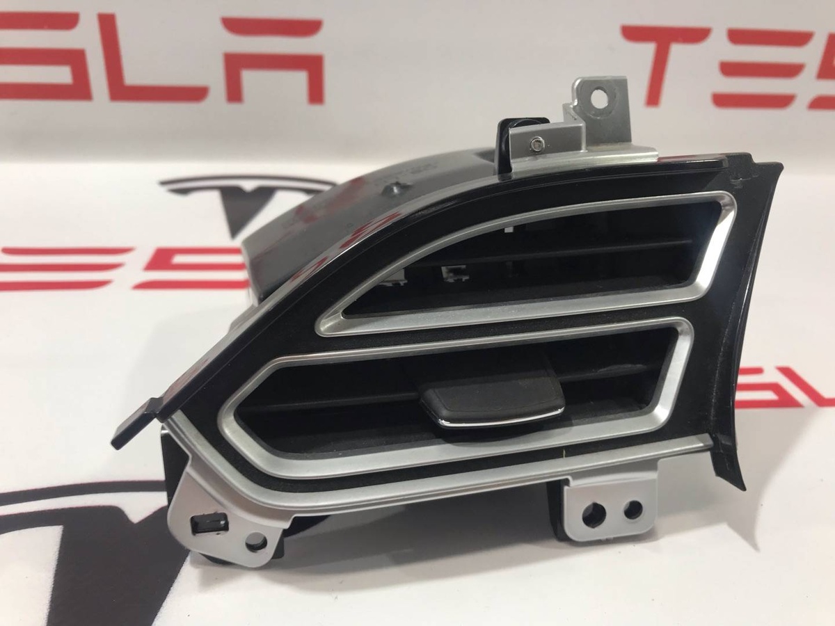 Воздуховод к Tesla Model S 2013