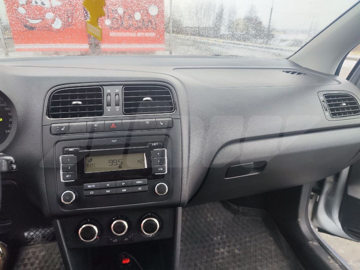 Volkswagen Polo V, 2011
