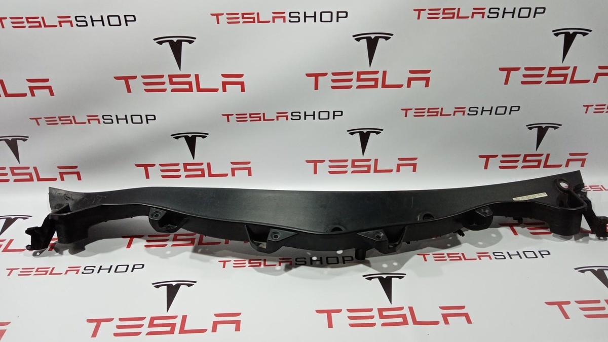 Дождевик к Tesla Model X 2016
