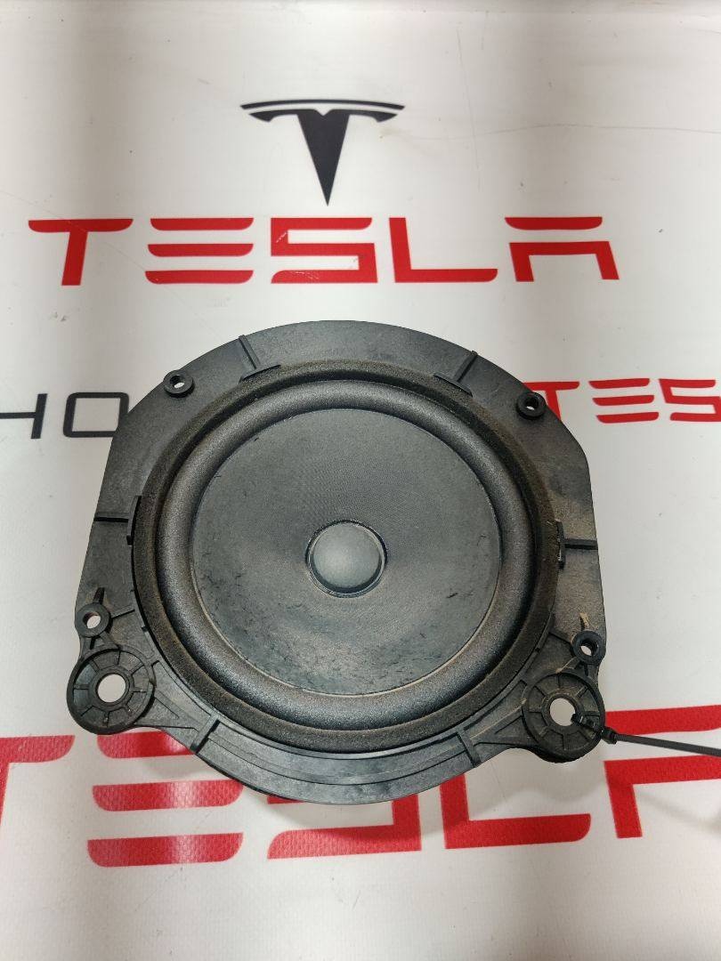 Динамик к Tesla Model X 2019