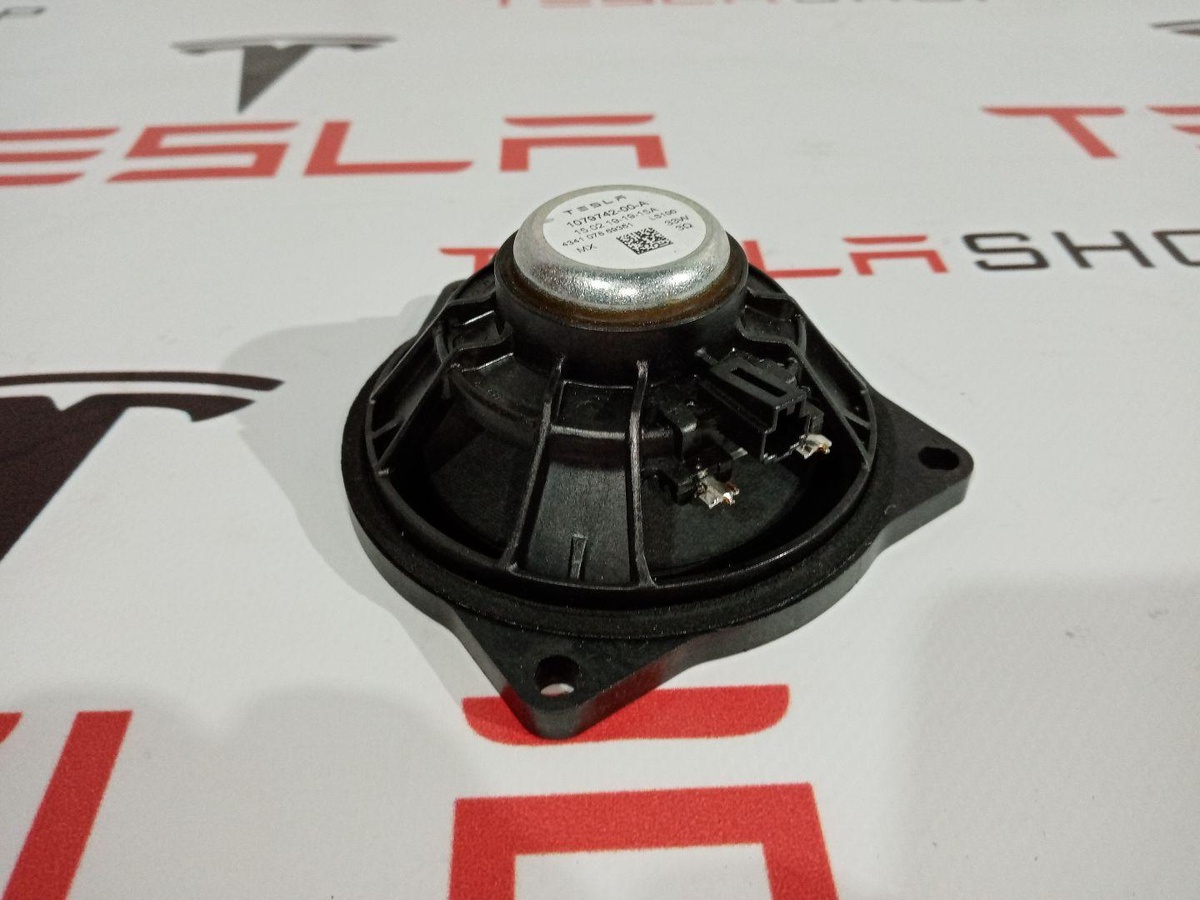 Динамик к Tesla Model 3 2019