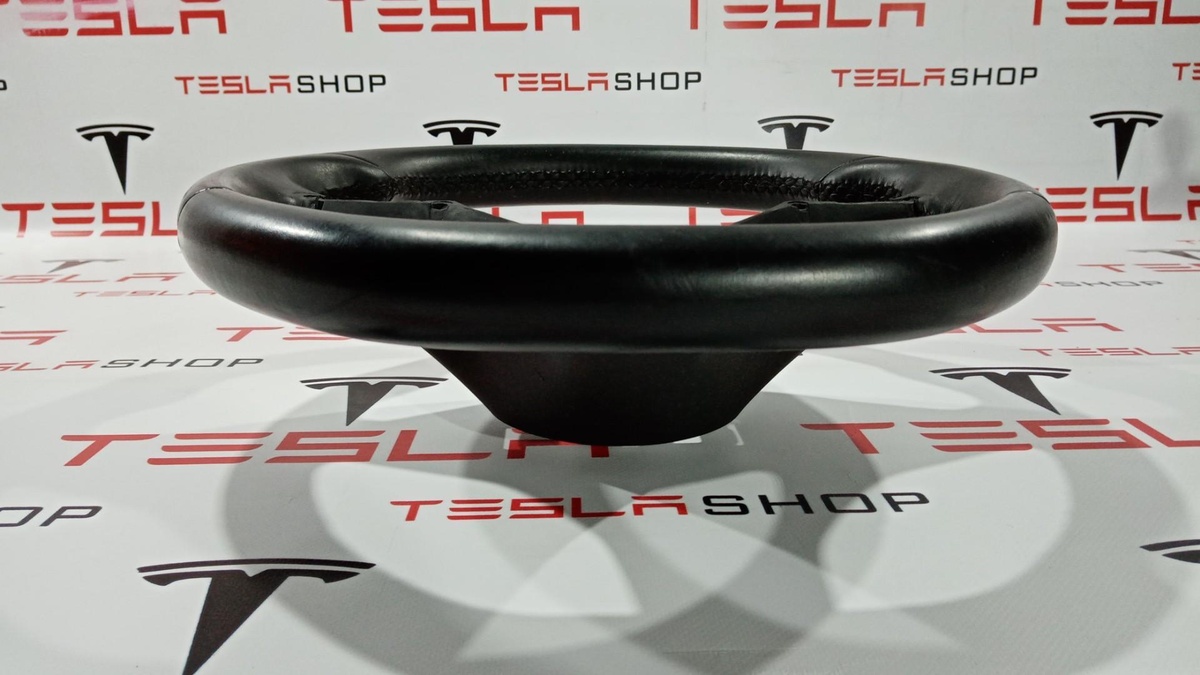 Руль к Tesla Model S 2012