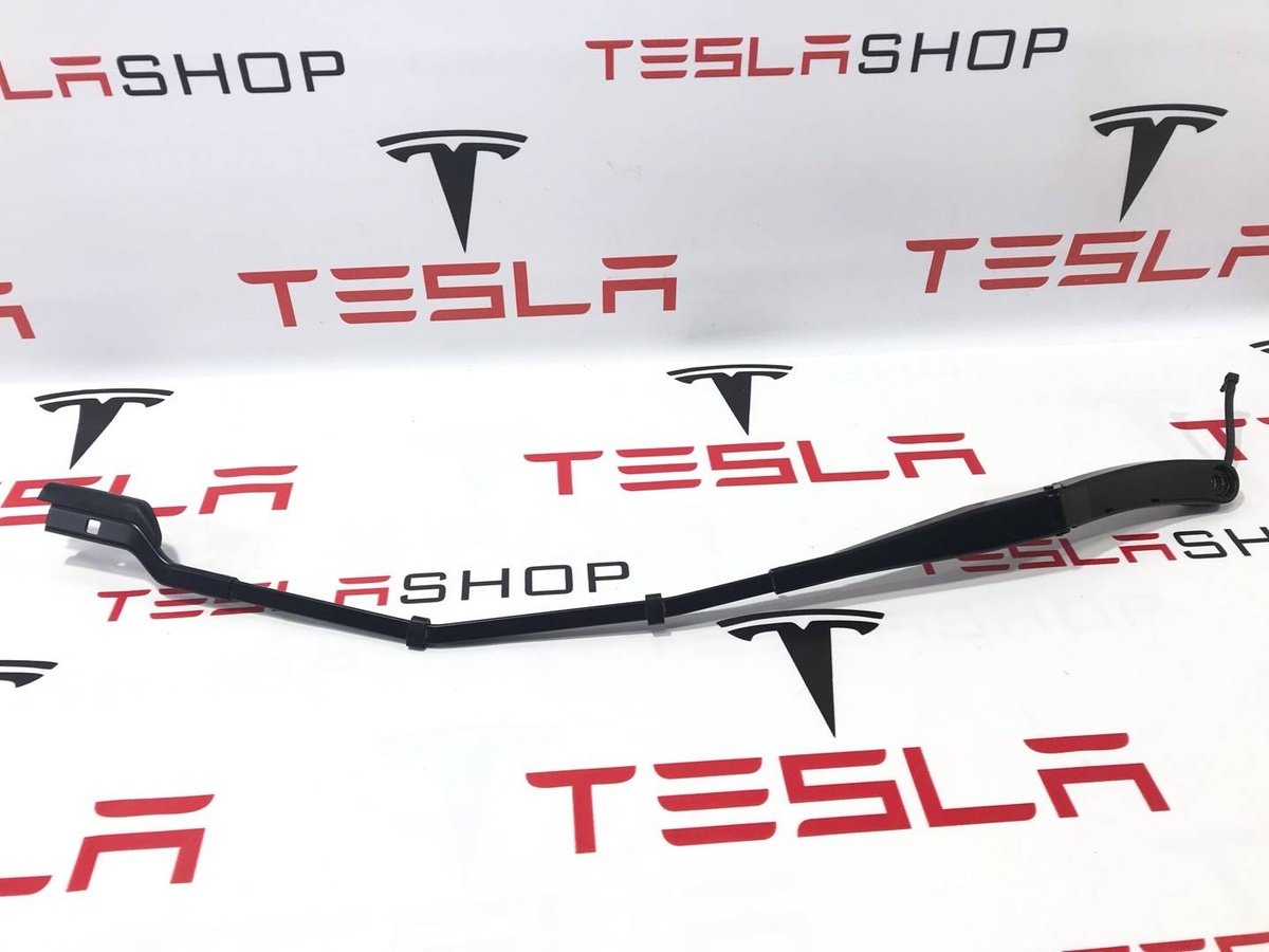 Щеткодержатель к Tesla Model S 2021