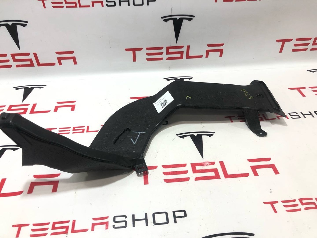 Воздуховод к Tesla Model S 2022