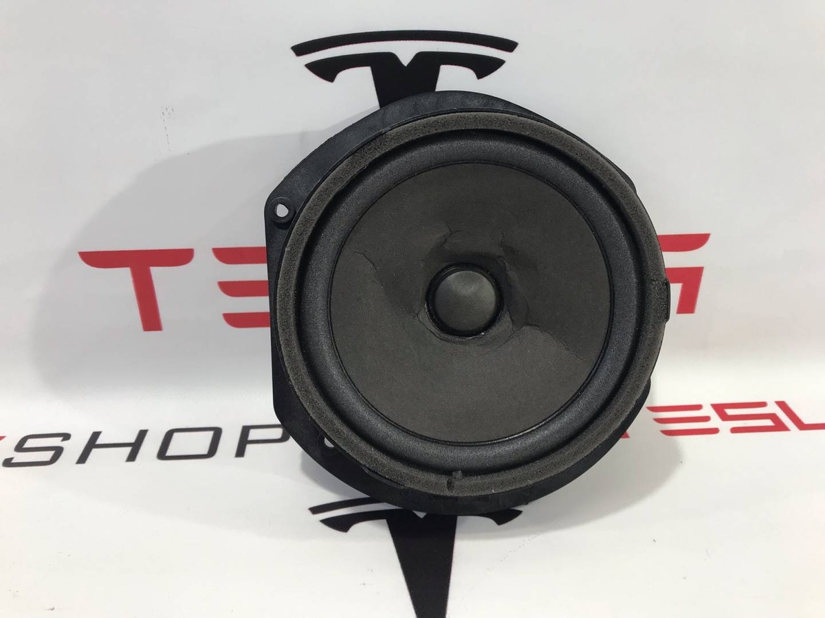 Динамик к Tesla Model S 2017