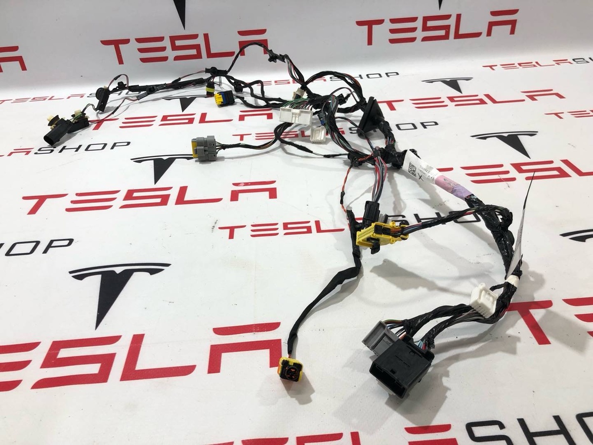Проводка двери к Tesla Model X 2019