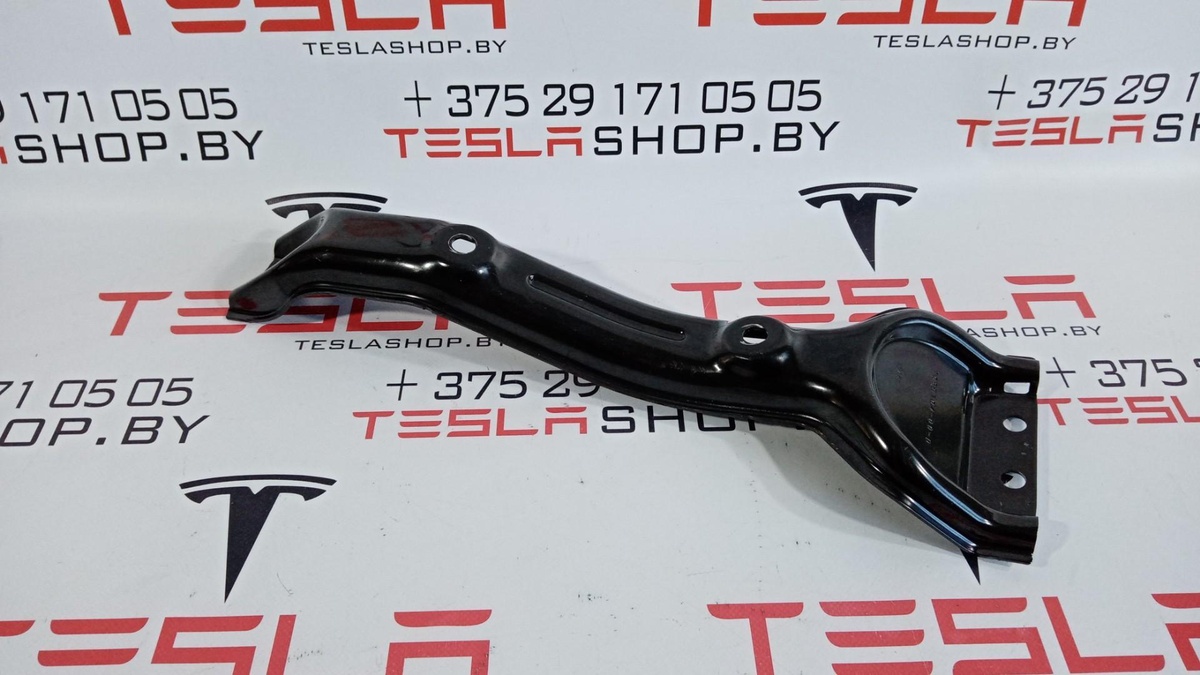 Прочая запчасть к Tesla Model 3 2019