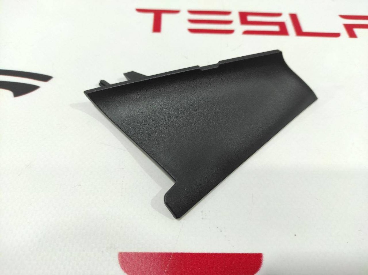 Заглушка к Tesla Model S 2017