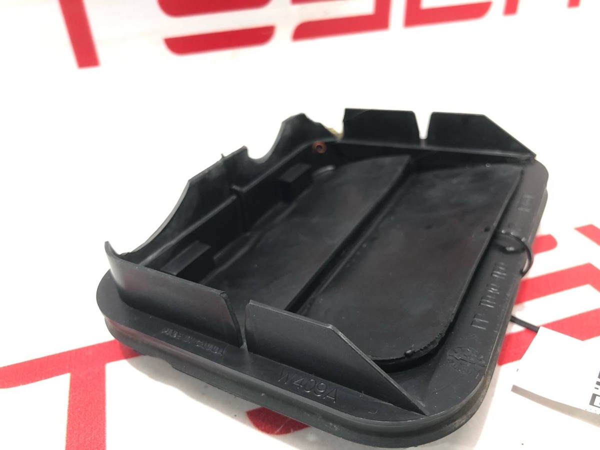 Клапан воздушный к Tesla Model S 2014
