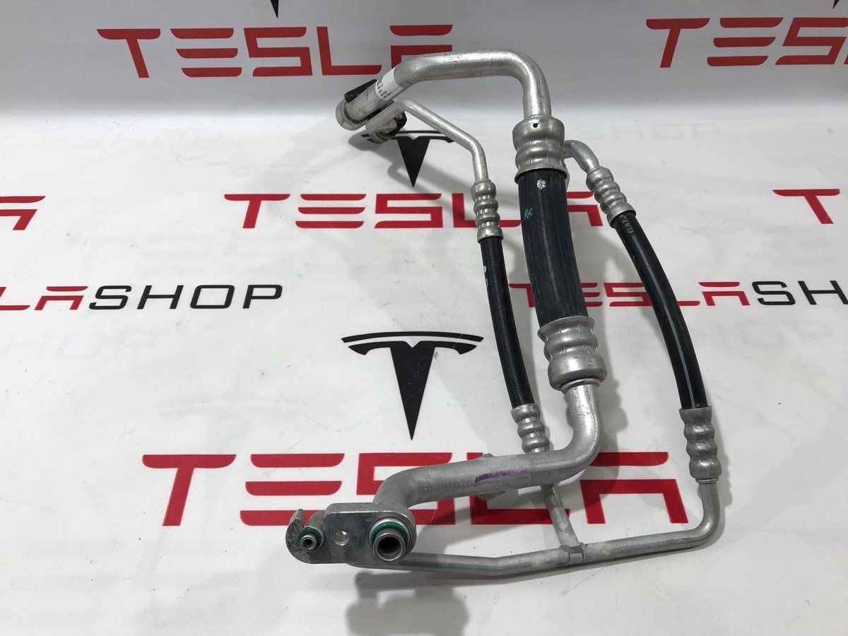 Трубка кондиционера к Tesla Model X 2017