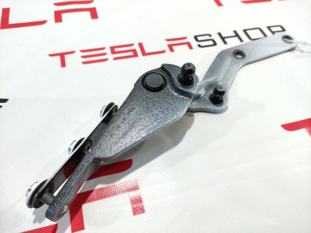 Петля двери к Tesla Model X 2016