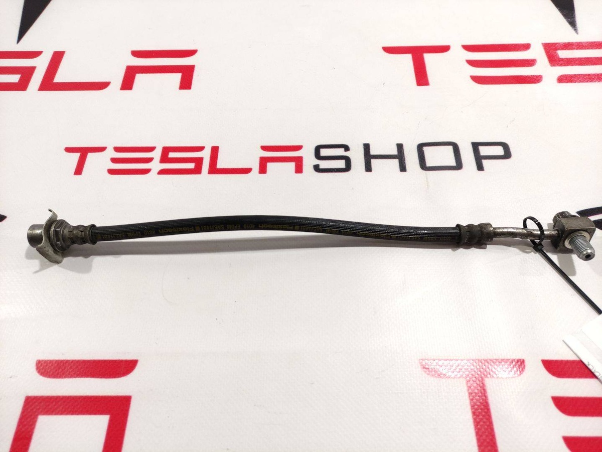 Шланг тормозной к Tesla Model 3 2019