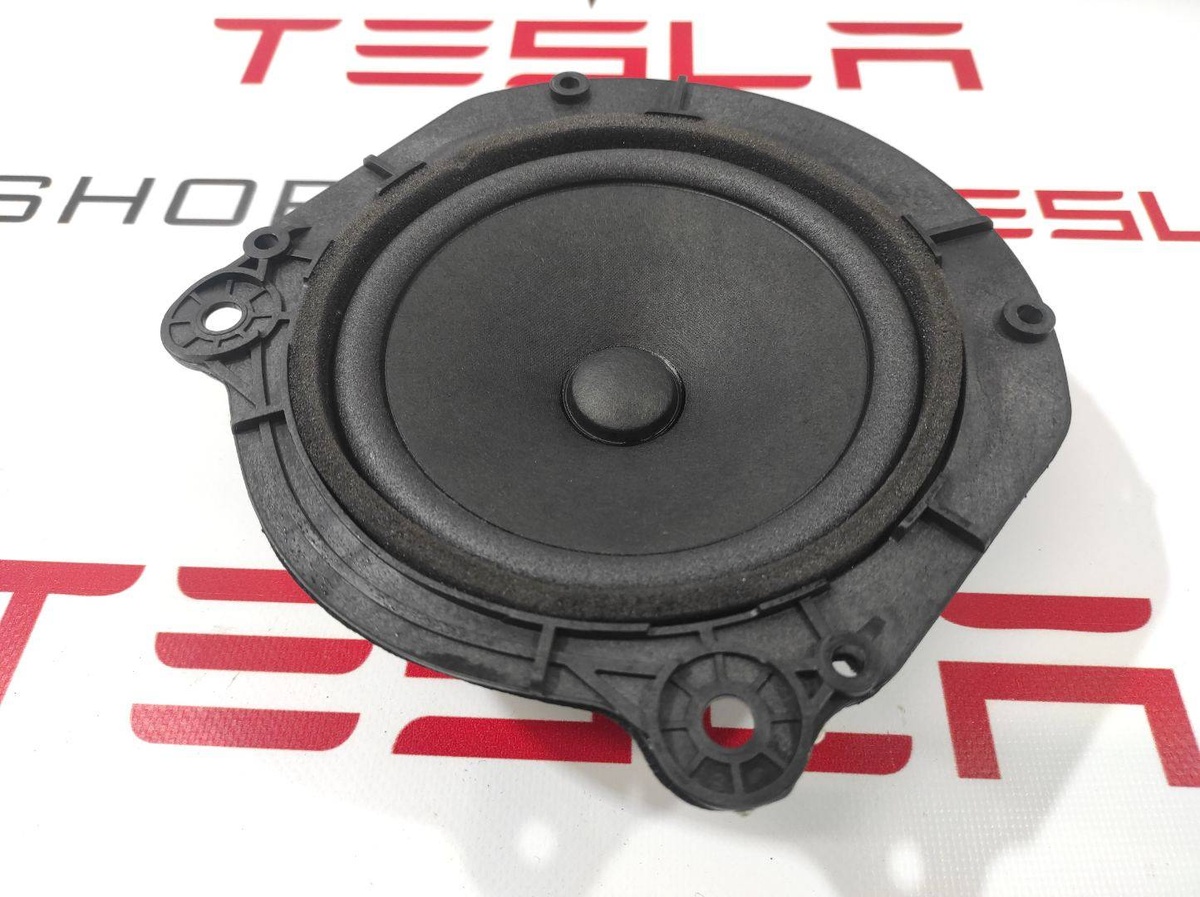 Динамик к Tesla Model X 2019