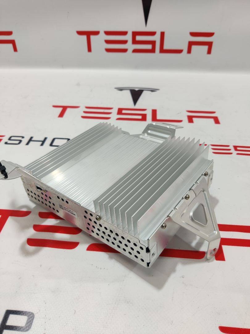 Усилитель музыкальный к Tesla Model S 2021