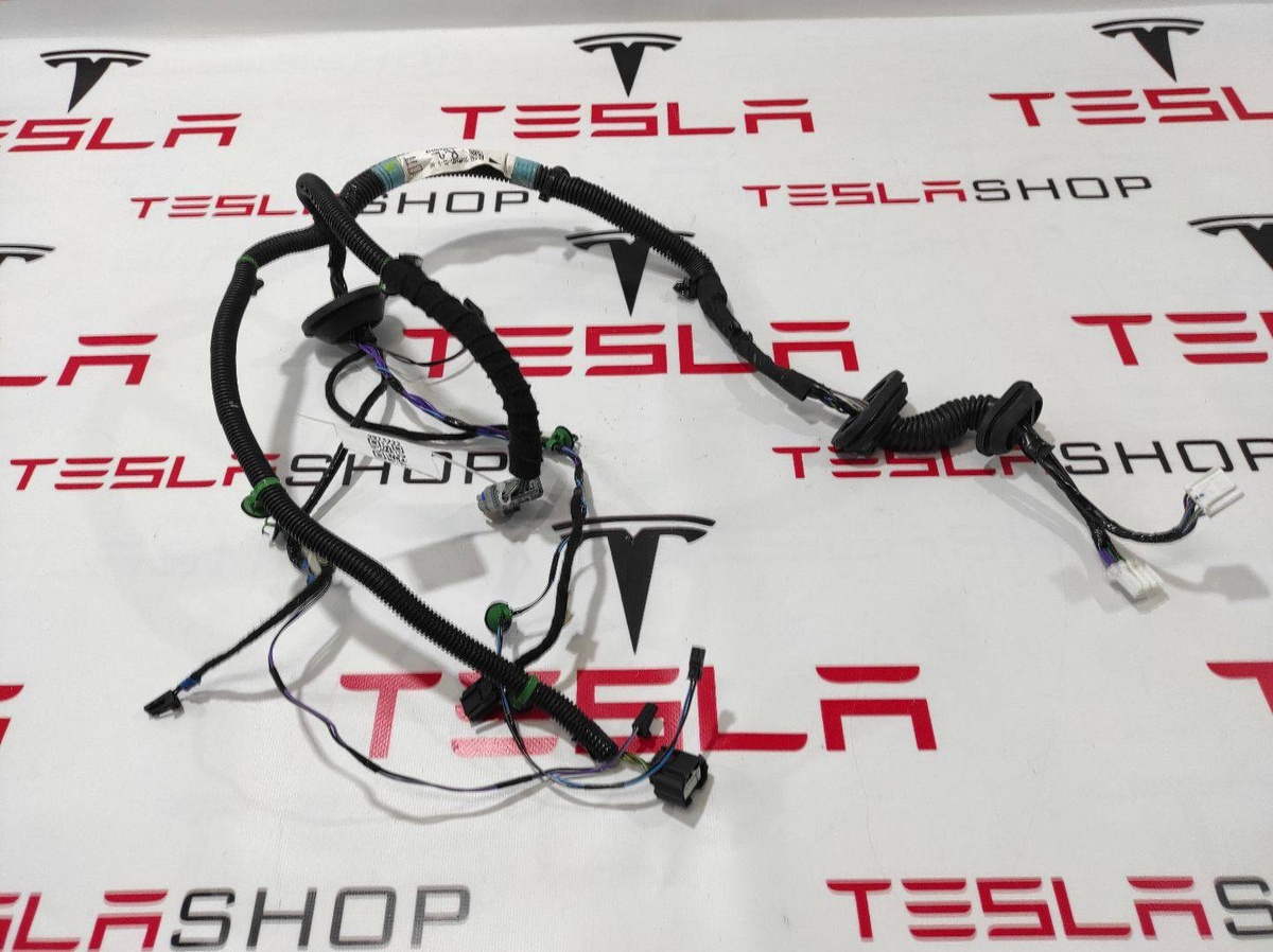 Проводка двери к Tesla Model S 2013