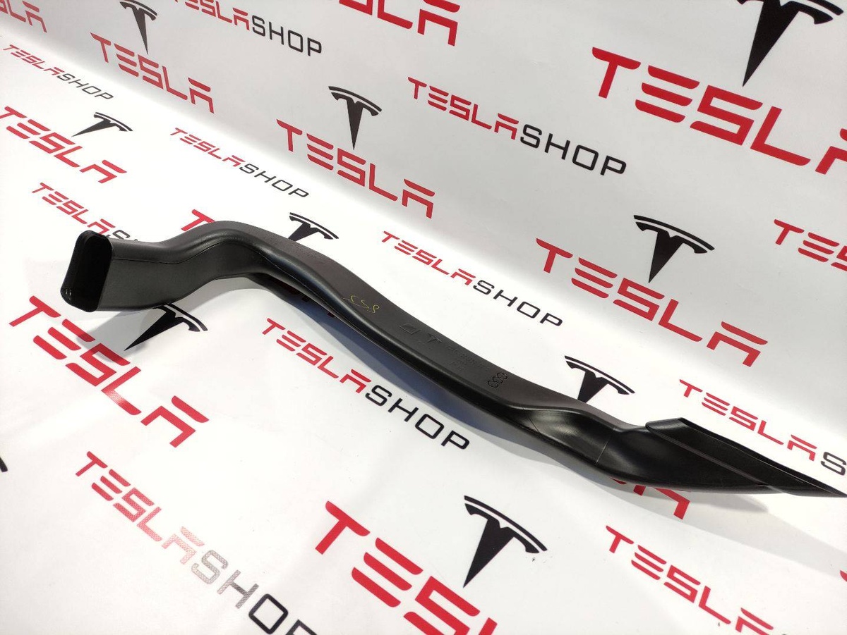 Воздуховод к Tesla Model X 2017
