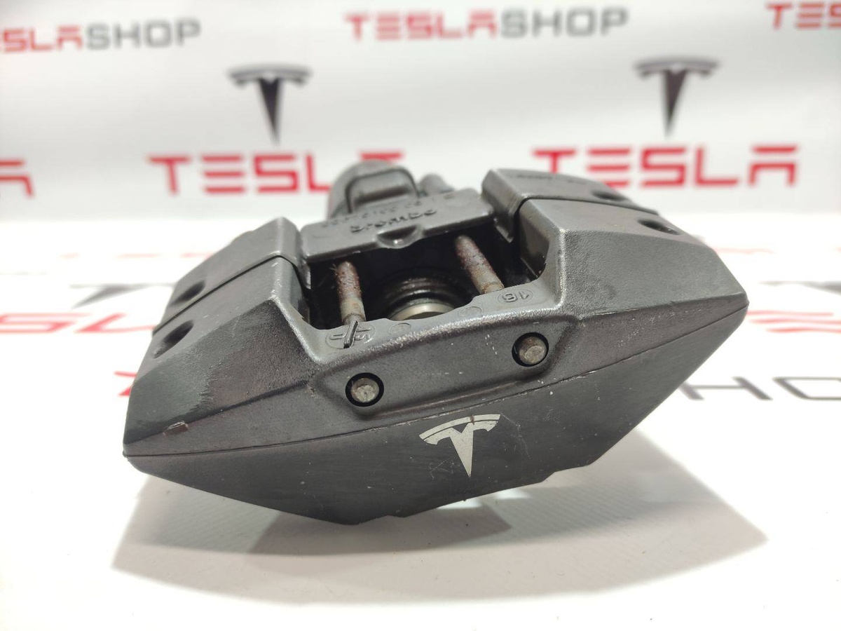 Суппорт к Tesla Model S 2014