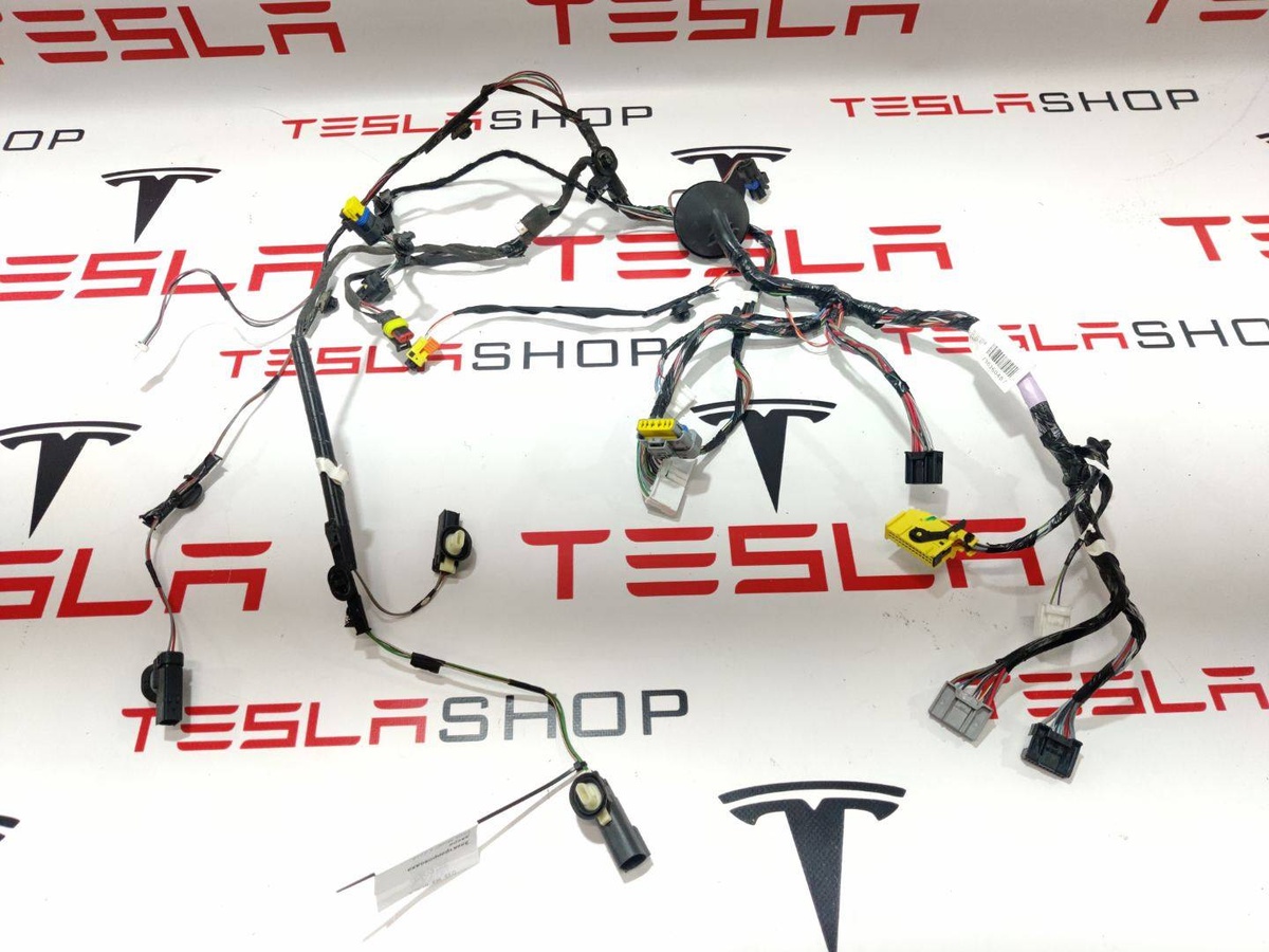 Проводка двери к Tesla Model X 2018
