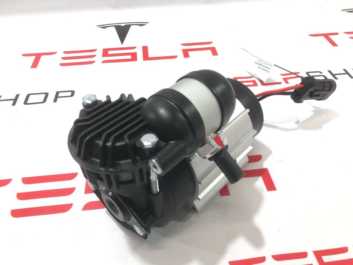 Компрессор пневмоподвески к Rivian R1T 2022