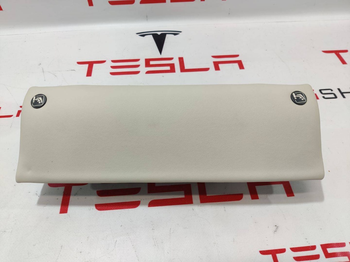 Крепление сиденья к Tesla Model S 2022