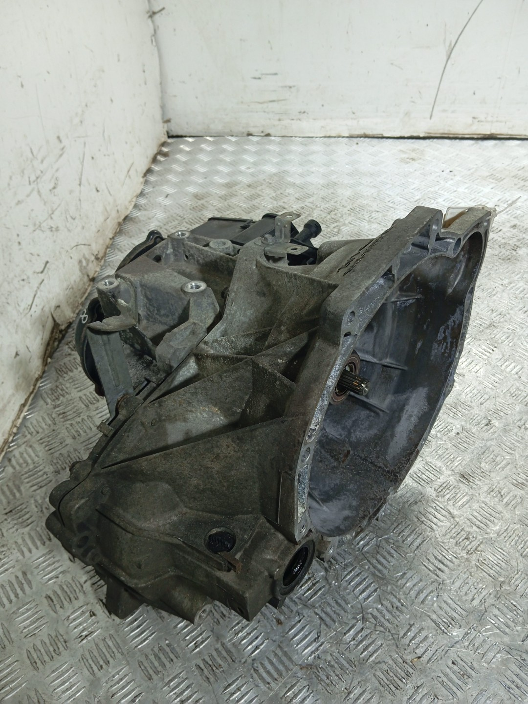 КПП механическая (МКПП) к Ford C-MAX 2005