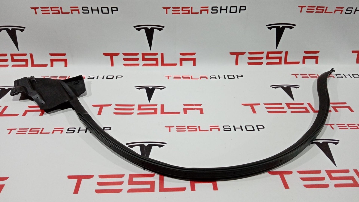 Уплотнитель двери задней правой к Tesla Model S 2015